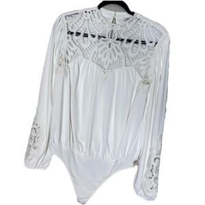 NWT WHITE LACE LARGE EXPRESS WOMENS BODYSUIT BRAND NEW (p26)